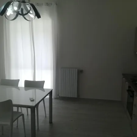 Mazzei Piazza Bilotti Lägenhet