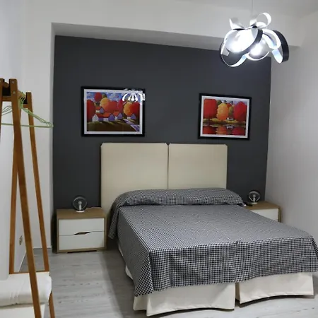 Mazzei Piazza Bilotti Apartamento
