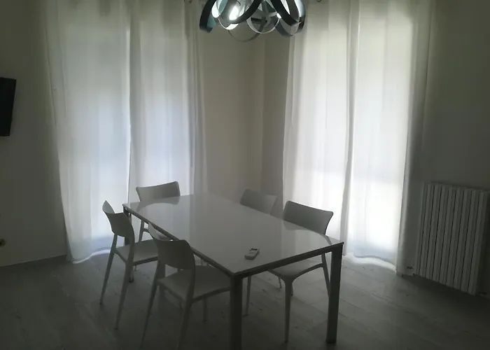 Mazzei Piazza Bilotti 아파트 코센차