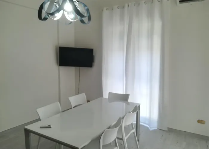 Mazzei Piazza Bilotti 아파트 코센차